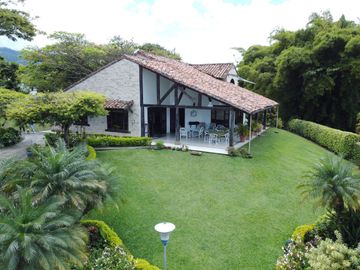 Venta hermosa casa campestre Lago Calima El Darien Valle del Cauca