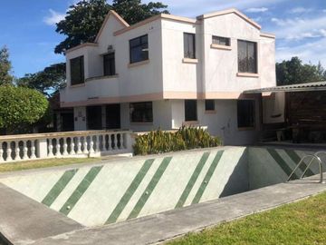 ESPECTACULAR QUINTA DE VENTA EN EL VALLE DE BELLO HORIZONTE ENTRE GUAYLLABAMBA Y EL QUINCHE
