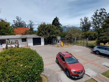 ESPECTACULAR QUINTA DE VENTA EN EL VALLE DE BELLO HORIZONTE ENTRE GUAYLLABAMBA Y EL QUINCHE