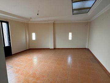 Propiedad esquinera de venta, Sector El Cebollar C1358