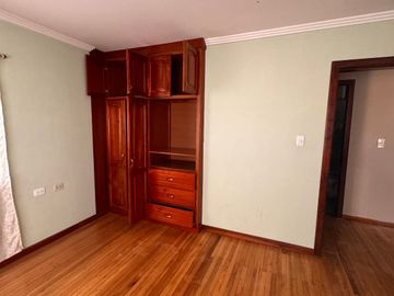 Propiedad esquinera de venta, Sector El Cebollar C1358