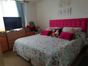 DEPARTAMENTO EN GOMEZ CARREÑO, VIÑA DEL MAR. 4 DORM, ESTACIONAMIENTO Y BODEGA