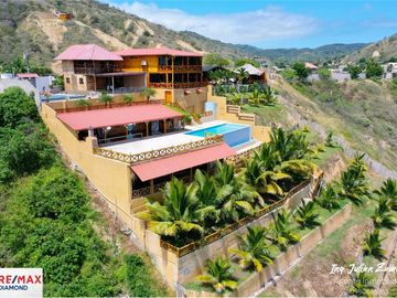Casa Con Vista Al Mar De Venta En Manta Zona Sur