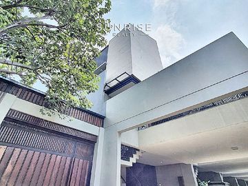Rumah Mewah Desain Arsitek Ternama DIjual Di Cipete Jakarta Selatan