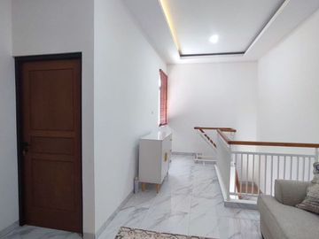 Rumah Baru Strategis di dekat Surapati Padasuka Antapani Cikutra