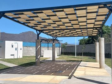 Venta de casa con alberca cerca de Tepoztlan