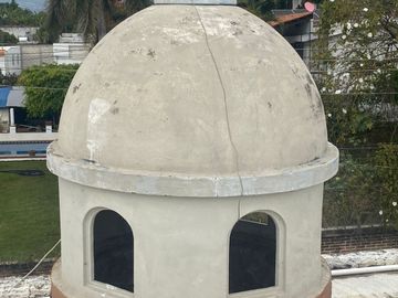 VENDO CASA AMUEBLADA Y EQUIPADA, JARDÍN, ALBERCA A UN COSTADO DEL FRACC. BURGOS
