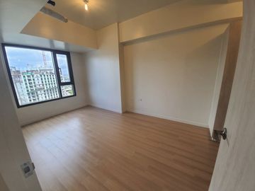 2-Bedroom with Balcony in Mandani Bay