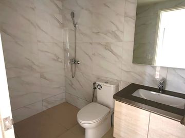 2-Bedroom with Balcony in Mandani Bay