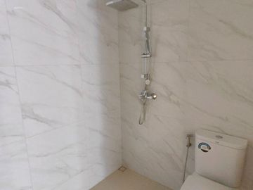 2-Bedroom with Balcony in Mandani Bay