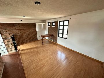 CASA EN VENTA FRACC. LOS CEDROS AVE. GUADALUPE VICTORIA EN METEPEC