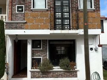 CASA EN VENTA FRACC. LOS CEDROS AVE. GUADALUPE VICTORIA EN METEPEC