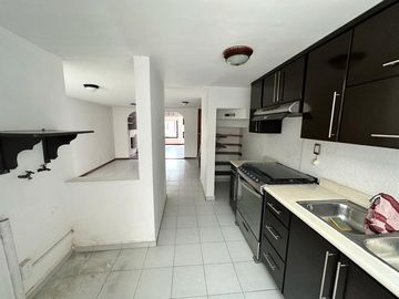 CASA EN VENTA FRACC. LOS CEDROS AVE. GUADALUPE VICTORIA EN METEPEC