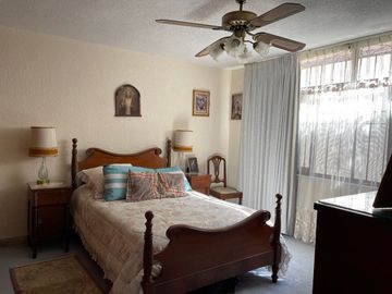 En VENTA propiedad con 2 casas de un solo nivel colonia Lomas de la Selva, Cuernavaca, Morelos.