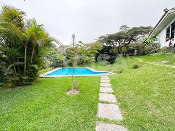 VENTA HERMOSA CASA LA PLANICIE