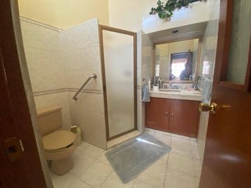 Casa en Venta  cerca Minerva   Guadalajara vivienda y comercial OPORTUNIDAD