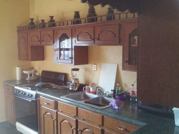 CASA EN VENTA EN CERRALVO, NL, ZONA CENTRO, INCLUYE 2 LOC COMERCIALES, COLONIAL