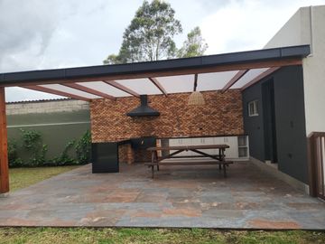 Casa en venta en Conocoto Valle de los chillos.