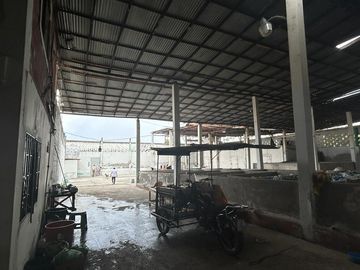POSORJA A LADO DE NIRSA VENDO GALPON INDUSTRIAL PARA PROCESAMIENTO DE MARISCOS
