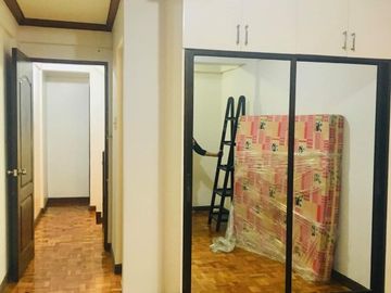 FOR SALE! 240sqm 4Storey Townhouse with 4BR at Marian Townhomes Consuelo Street Vito Cruz