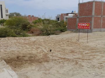 VENDO TERRENO LINDO EN BOULEVARD