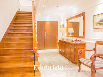 Le Triomphe - Lower Penthouse 1 4BR FOR SALE and RENT