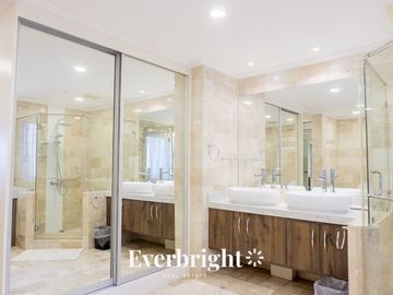 Le Triomphe - Lower Penthouse 1 4BR FOR SALE and RENT