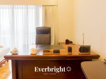 Le Triomphe - Lower Penthouse 1 4BR FOR SALE and RENT