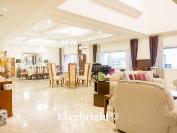 Le Triomphe - Lower Penthouse 1 4BR FOR SALE and RENT