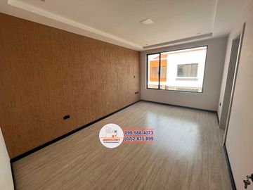 Hermosa casa VIP con área verde de venta, Sector cuatro esquinas de Ricaurte C1110