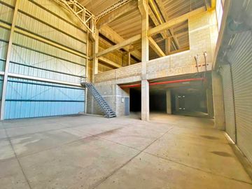 VENTA DE BODEGA EN PARQUE CENTRAL, TURBACO, BOLIVAR, COLOMBIA