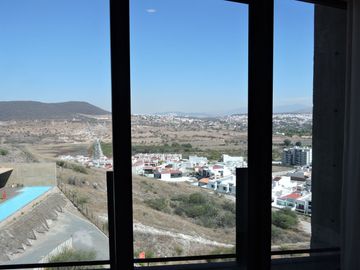 DEPARTAMENTOS EN VENTA EN CUMBRES JURIQUILLA, AMPLITUD, VISTAS PANORAMICAS Y EXCELENTE UBICACION Y AMENIDADES