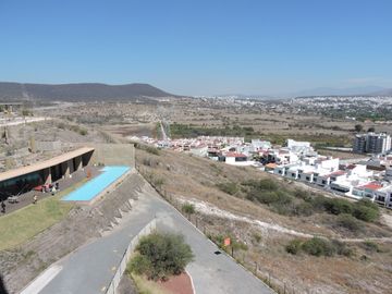 DEPARTAMENTOS EN VENTA EN CUMBRES JURIQUILLA, AMPLITUD, VISTAS PANORAMICAS Y EXCELENTE UBICACION Y AMENIDADES