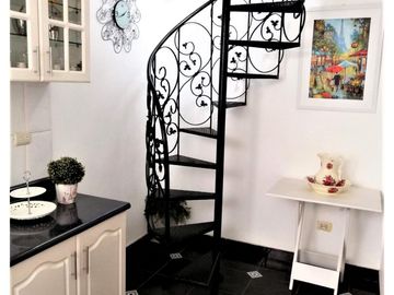 LINDA CASA PARA FAMILIA GRANDE MÚLTIPLES AMBIENTES EN EL CORAZÓN DE SAN ISIDRO