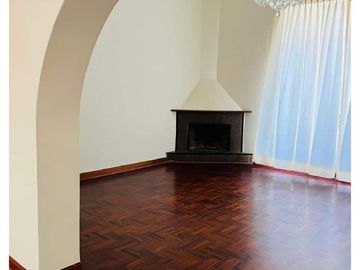 LINDA CASA PARA FAMILIA GRANDE MÚLTIPLES AMBIENTES EN EL CORAZÓN DE SAN ISIDRO