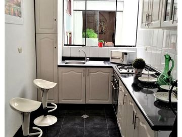 LINDA CASA PARA FAMILIA GRANDE MÚLTIPLES AMBIENTES EN EL CORAZÓN DE SAN ISIDRO