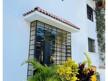 LINDA CASA PARA FAMILIA GRANDE MÚLTIPLES AMBIENTES EN EL CORAZÓN DE SAN ISIDRO
