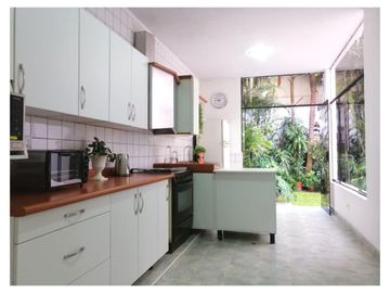 LINDA CASA PARA FAMILIA GRANDE MÚLTIPLES AMBIENTES EN EL CORAZÓN DE SAN ISIDRO