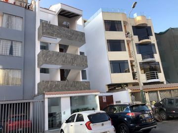 VENDO DEPARTAMENTO - SURCO