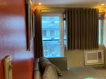 Le Domaine Salcedo Village 1BR Bedroom for sale in Makati Metro Manila