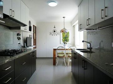 Av REYNALDO VIVANCO 1 piso 5 CHACARILLA, SURCO