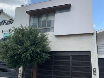 Casa en VENTA Cumbres Elite 4to Sector