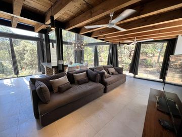 BONITA CASA CON EXCELENTE UBICACION