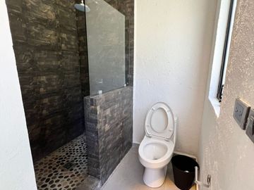 BONITA CASA CON EXCELENTE UBICACION