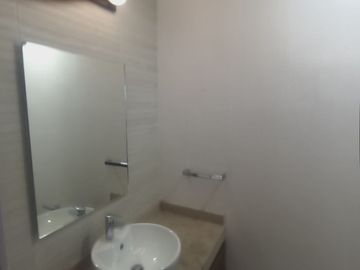 DEPARTAMENTO EN VENTA EN TORRE DIAMANTE SOBRE AVENIDA CHAPULTEPEC ESQUINA CON ROCHA CORDERO FRENTE AL TANGAMANGA I
