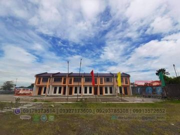 Townhouse For Sale Near Eton Residences Greenbelt Deca Meycauayan