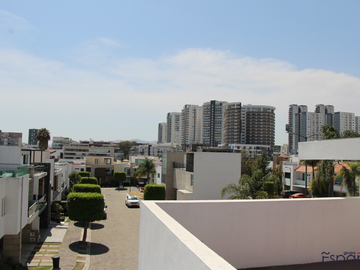 Casa en venta en Lomas de Angelópolis, Cluster 11.11.11
