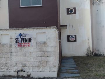 Casa en excelentes condiciones equipada con poco uso