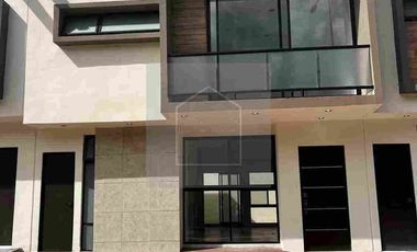 CASA EN VENTA 4 RECÁMARAS CANCÚN