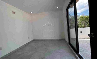 CASA EN VENTA 4 RECÁMARAS CANCÚN